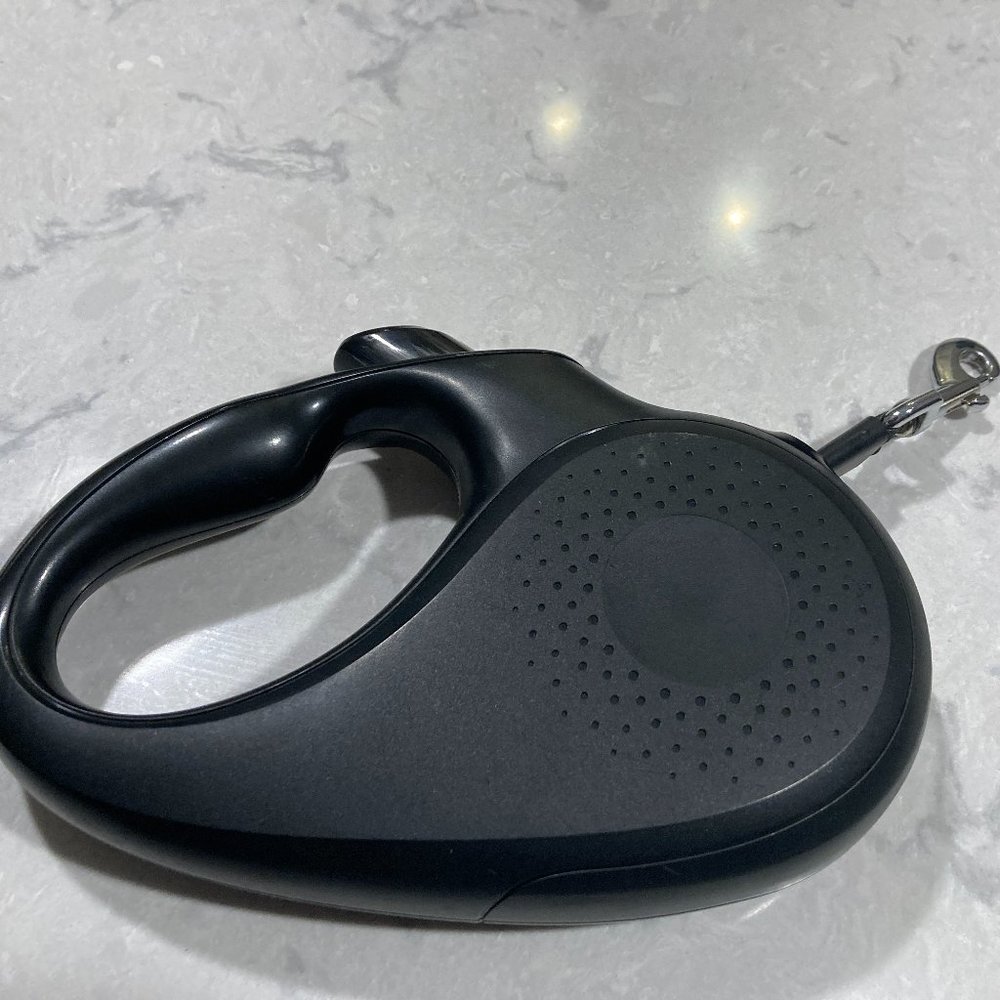16 Foot Retractable Dog Leash for 70-110lb dog